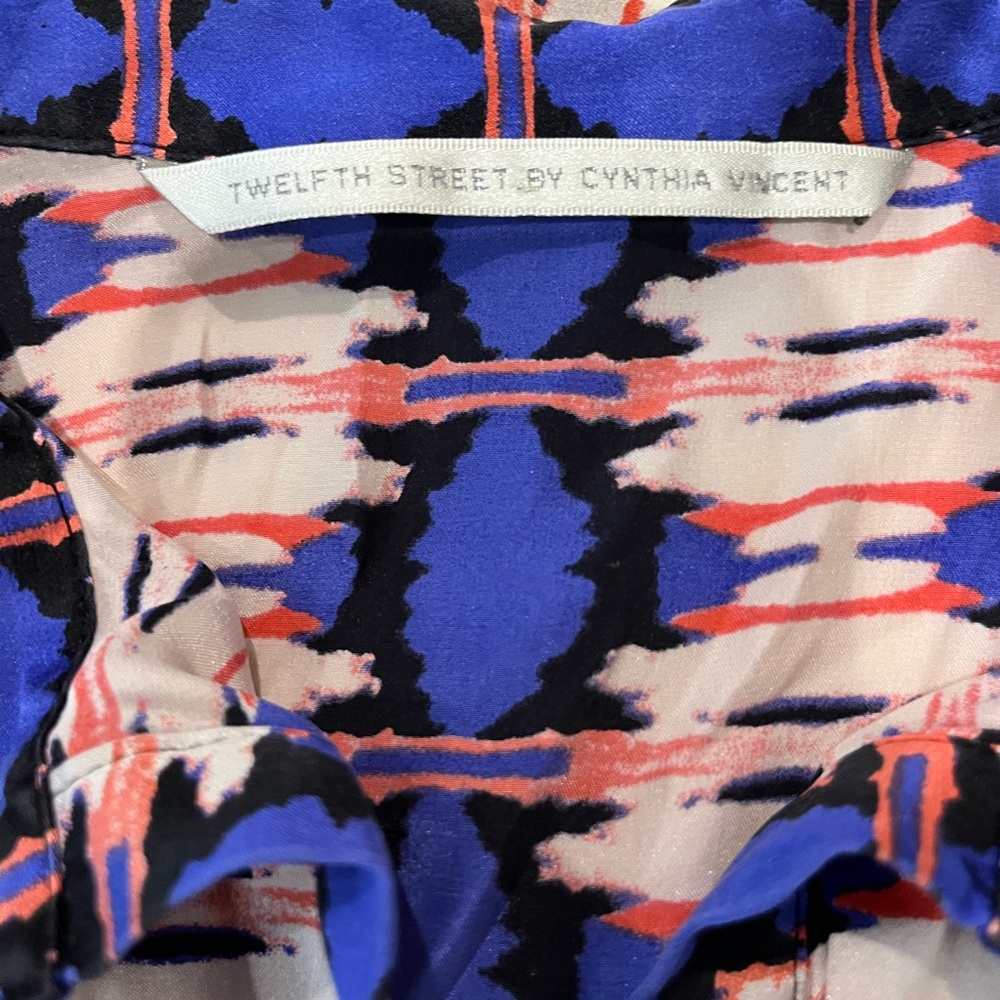 Twelfth Street by Cynthia Vincent Blue and Pink Blouse - Picture 2 of 4